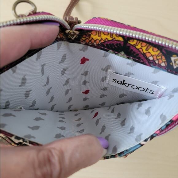 Sakroots Multicolor Wristlet Clutch - Picture 4 of 6